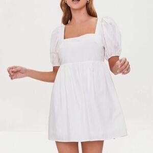 Draper James White Cotton Puff Sleeve Dress Square Neck Smocked Back L